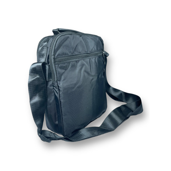 Компактная мужская сумка через плечо на два отделения черного цвета Компактная мужская сумка через плечо на два отделения черного цвета