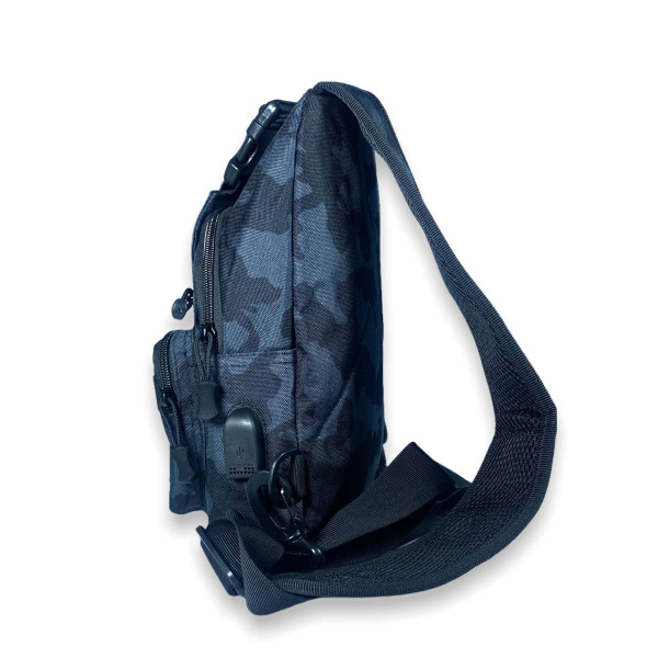Сумка-слінг через плече, два відділи, USB-слот, камуфляж сірий