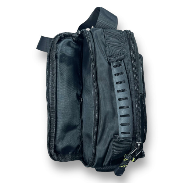 Сумка через плечо, 4 л, 2 отделения, 1 карман на обороте, черная Сумка через плечо, 4 л, 2 отделения, 1 карман на обороте, черная