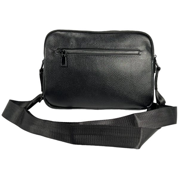 Стильна, елегантна сумка через плече на три відділення з натуральної шкіри Стильна, елегантна сумка через плече на три відділення з натуральної шкіри