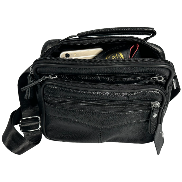 Кожаная сумка через плечо на пять отделений черного цвета Кожаная сумка через плечо на пять отделений черного цвета