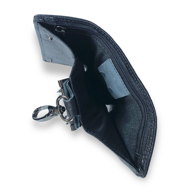 Ключница из натуральной кожи, 7 карабинов, 2 ячейки для карт