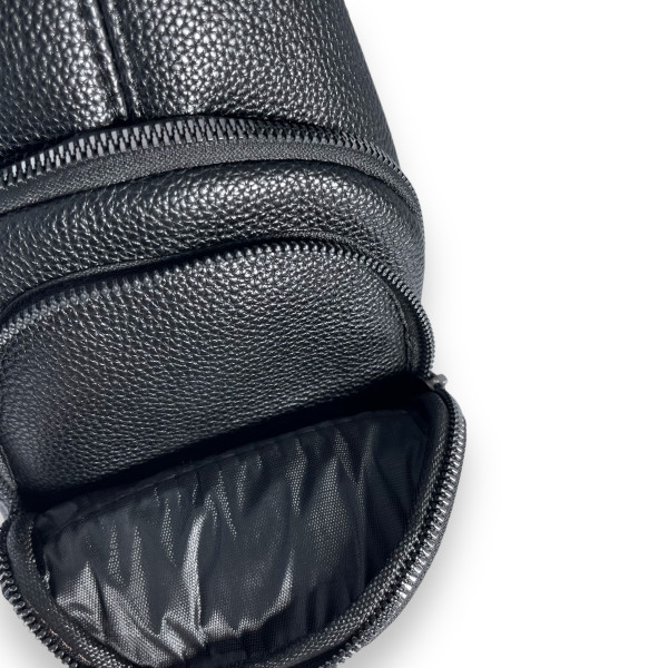 Мужской слинг с экошкии, два отделения, один фронтальный карман, черный Мужской слинг с экошкии, два отделения, один фронтальный карман, черный