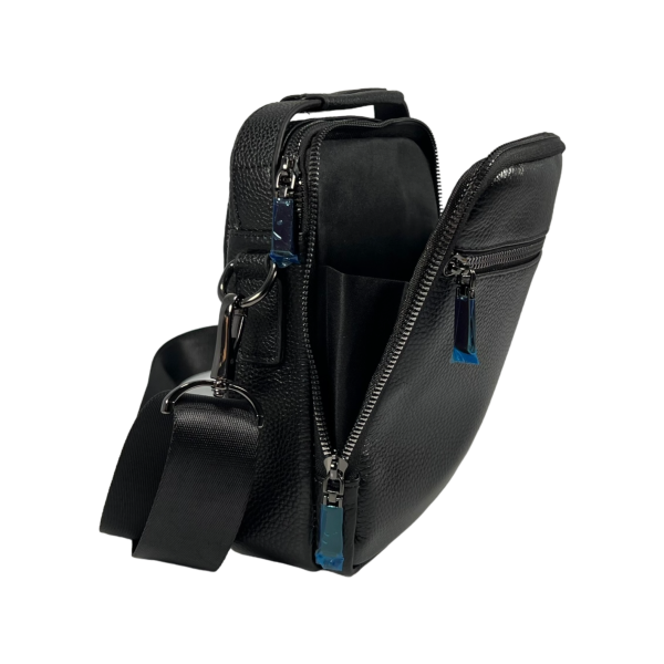 Сумка через плече з натуральної шкіри, на чотири відділення, зручна, стильна, чорна