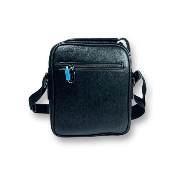 Сумка через плечо из кожзама, 1 отделение, 3 фронтальных кармана, черный Сумка через плечо из кожзама, 1 отделение, 3 фронтальных кармана, черный