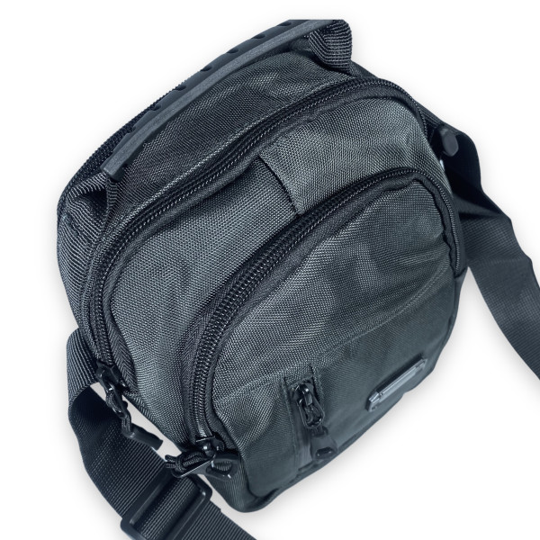 Сумка через плечо, полиэстер, два отдела, внутренний карман, наружные карманы, размер: 20*15*7 см, темно-серая Сумка через плечо, полиэстер, два отдела, внутренний карман, наружные карманы, размер: 20*15*7 см, темно-серая