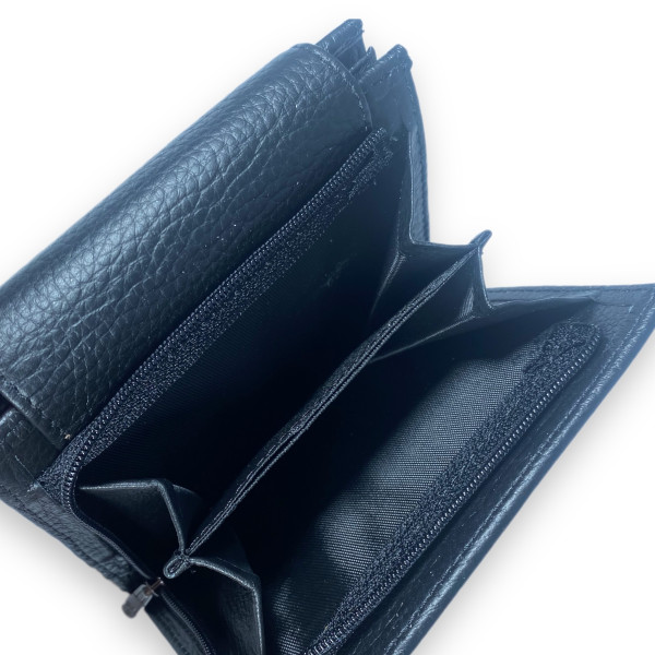 Кошелек женский, кожаный, 2 отдела для купюр, цвет черный Кошелек женский, кожаный, 2 отдела для купюр, цвет черный