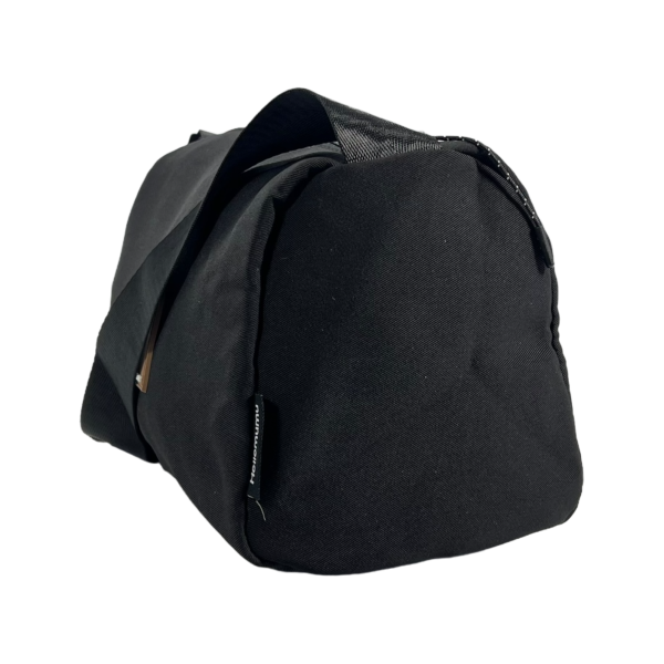 Сумка через плечо на одно отделение, стильная и современная, черная Сумка через плечо на одно отделение, стильная и современная, черная