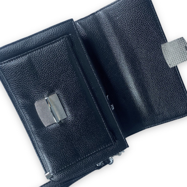 Сумка барсетка, три отделения+два на замке, фронтальный карман, ручка, ремень, ключ, размер: 23*16*10 см черная Сумка барсетка, три отделения+два на замке, фронтальный карман, ручка, ремень, ключ, размер: 23*16*10 см черная