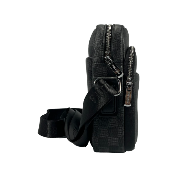 Сумка через плечо на четыре отделения, 3 л, серая, застежка на молнии и магните Сумка через плечо на четыре отделения, 3 л, серая, застежка на молнии и магните