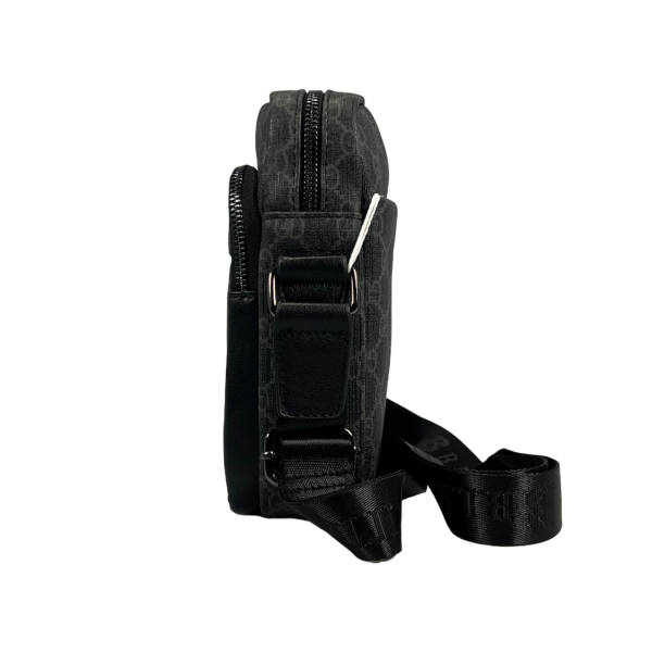 Сумка через плече середнього розміру з екошкіри сірого кольору, три відділення Сумка через плече середнього розміру з екошкіри сірого кольору, три відділення