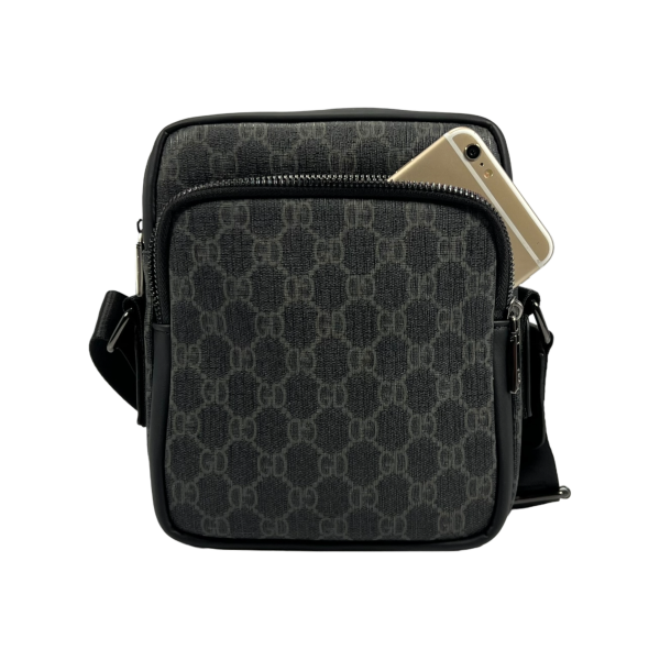 Комфортная сумка через плечо на три отделения, из высококачественной экокожи, черная Комфортная сумка через плечо на три отделения, из высококачественной экокожи, черная