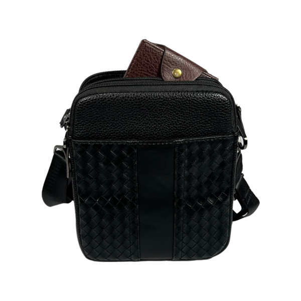 Стильная и практичная сумка-барсетка через плечо, 4 отделения, цвет черный Стильная и практичная сумка-барсетка через плечо, 4 отделения, цвет черный