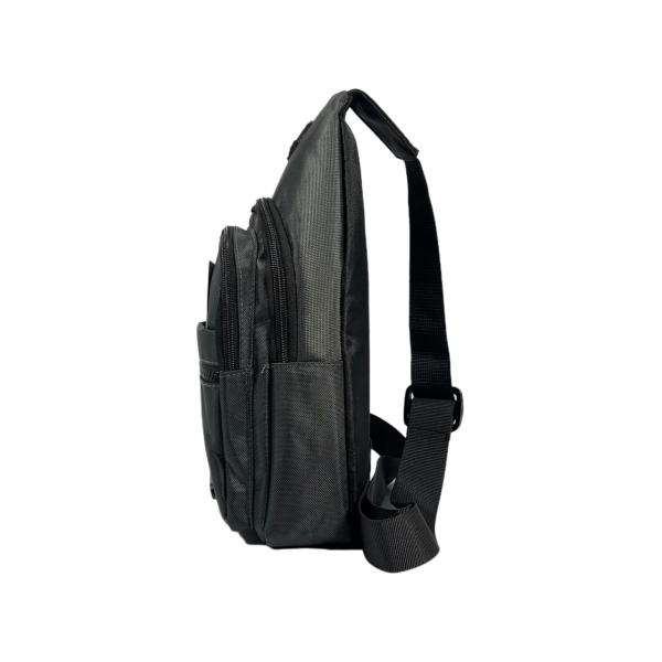 Сумка-слинг на четыре отделения, 5 л, черная
