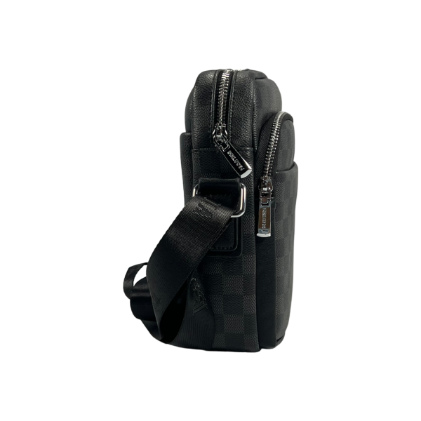 Прочная и надежная сумка через плечо на четыре отделения, 3 л, черная Прочная и надежная сумка через плечо на четыре отделения, 3 л, черная