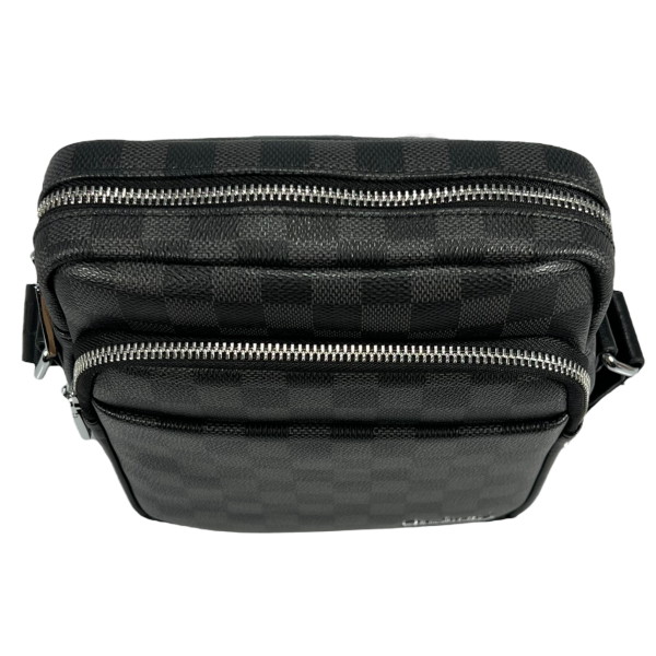 Прочная и надежная сумка через плечо на четыре отделения, 3 л, черная Прочная и надежная сумка через плечо на четыре отделения, 3 л, черная