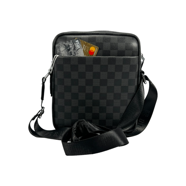 Прочная и надежная сумка через плечо на четыре отделения, 3 л, черная Прочная и надежная сумка через плечо на четыре отделения, 3 л, черная