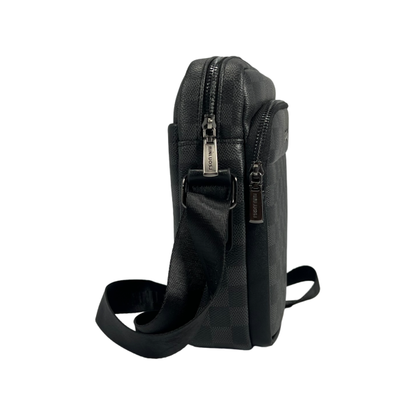 Комфортна та стильна сумка через плече, колір чорний, екошкіра, 3 відділення Комфортна та стильна сумка через плече, колір чорний, екошкіра, 3 відділення