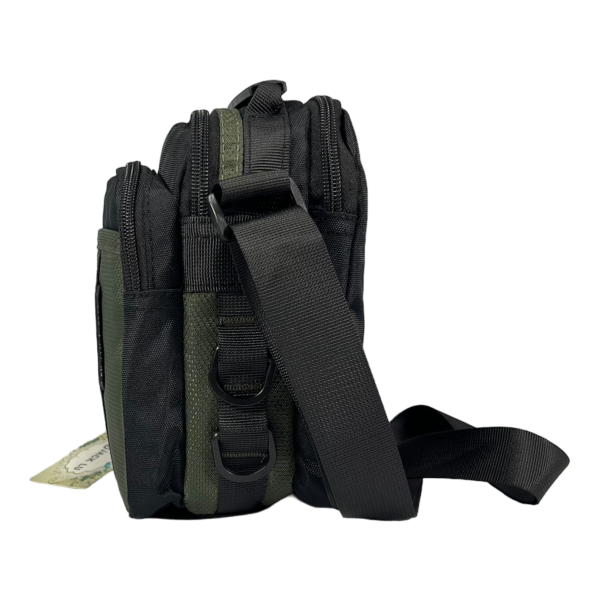 Легка та міцна сумка через плече на чотири відділення, 3 л, зелена Легка та міцна сумка через плече на чотири відділення, 3 л, зелена