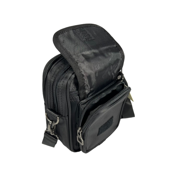 Текстильна та компактна сумка через плече на п'ять відділень, 2 л, чорна Текстильна та компактна сумка через плече на п'ять відділень, 2 л, чорна