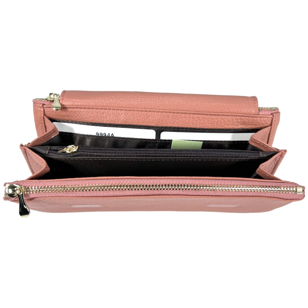 Практичный стильный кожаный кошелек в розовом цвете Практичный стильный кожаный кошелек в розовом цвете