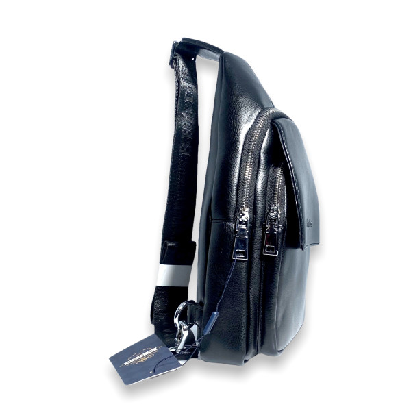 Сумка слинг из искусственной кожи для мужчин, один отдел, карман под клапаном, черная Сумка слинг из искусственной кожи для мужчин, один отдел, карман под клапаном, черная