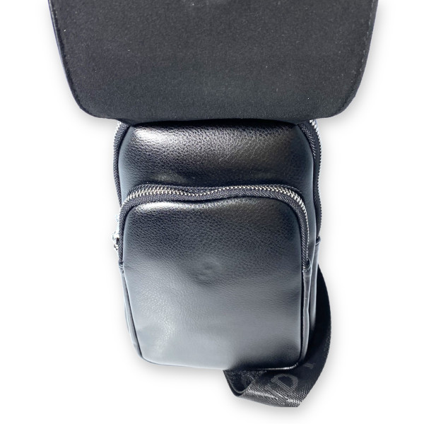 Мужская сумка-слинг из искусственной кожи, один отдел, карман под клапаном Мужская сумка-слинг из искусственной кожи, один отдел, карман под клапаном