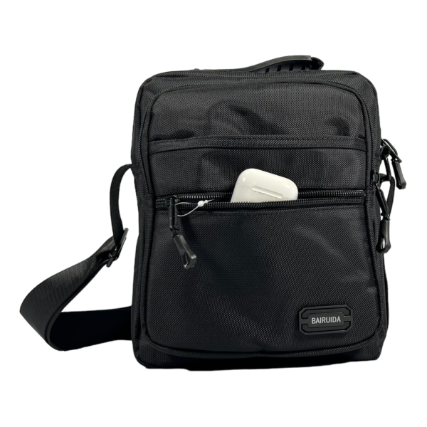 Классическая сумка через плечо на четыре отделения, черная Классическая сумка через плечо на четыре отделения, черная