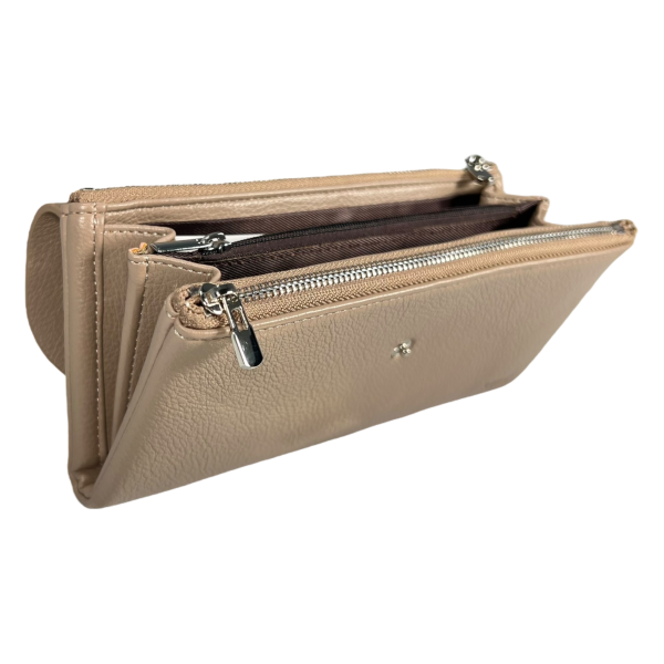Женский кошелек экокожа, бежевый, с кнопочной застежкой Женский кошелек экокожа, бежевый, с кнопочной застежкой
