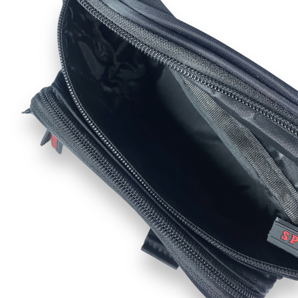 Сумка-бананка черного цвета на молнии, два фронтальных кармана