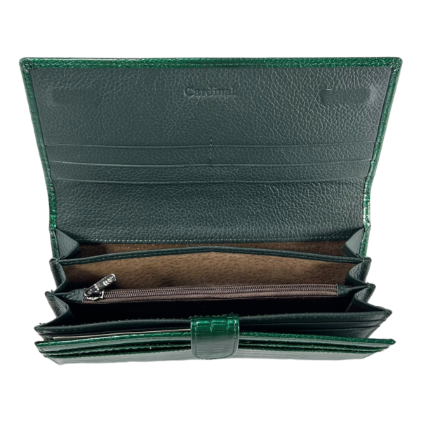 Лакированный кожаный кошелек зеленого цвета с картхолдером Лакированный кожаный кошелек зеленого цвета с картхолдером