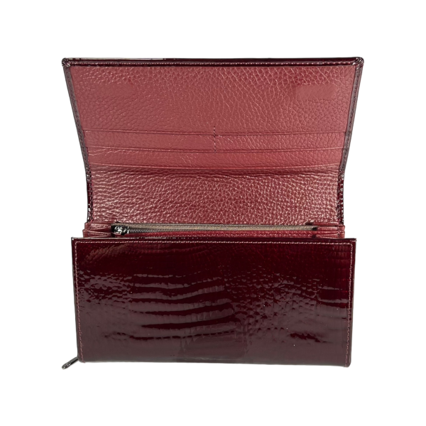 Стильный женский кошелек кожаный, бордовый, с кнопочной застежкой Стильный женский кошелек кожаный, бордовый, с кнопочной застежкой