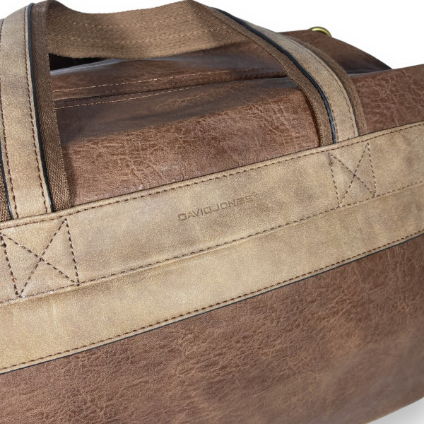 Сумка дорожная David Jones, одно отделение, один фронтальный карман, съемный ремень, размер 55*32*15см коричневая Сумка дорожная David Jones, одно отделение, один фронтальный карман, съемный ремень, размер 55*32*15см коричневая