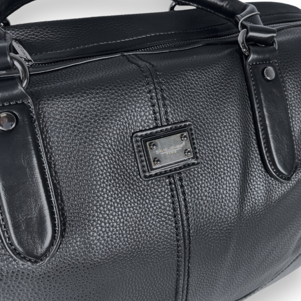 Сумка дорожная David Jones, одно отделение, три внутренних кармана, съемный ремень, размер: 50*33*21 см, черная Сумка дорожная David Jones, одно отделение, три внутренних кармана, съемный ремень, размер: 50*33*21 см, черная