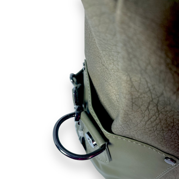 Сумка дорожная David Jones, одно отделение, один фронтальный карман, съемный ремень, размер 54*35*20см, хаки Сумка дорожная David Jones, одно отделение, один фронтальный карман, съемный ремень, размер 54*35*20см, хаки