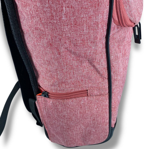 Міський рюкзак водовідштовхувальний із жорсткою спинкою, відділенням для ноутбука та кишенями для документів Міський рюкзак водовідштовхувальний із жорсткою спинкою, відділенням для ноутбука та кишенями для документів