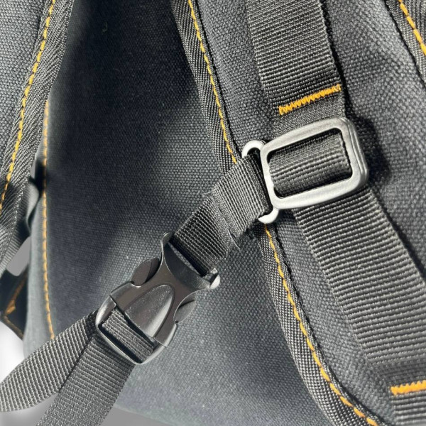 Чоловічий міський рюкзак з кишенею для ноутбука, практичний та зручний, чорний 