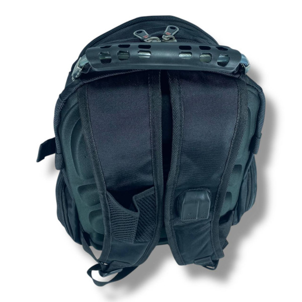 Універсальний міський рюкзак з водовідштовхувальної тканини 16 л чорного кольору 