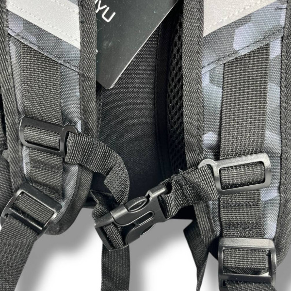 Школьный рюкзак для мальчиков с принтом Мяч, емкий и легкий, пенал в комплекте Школьный рюкзак для мальчиков с принтом Мяч, емкий и легкий, пенал в комплекте