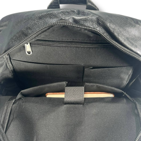 Вместительный и удобный женский рюкзак с отделением для ноутбука