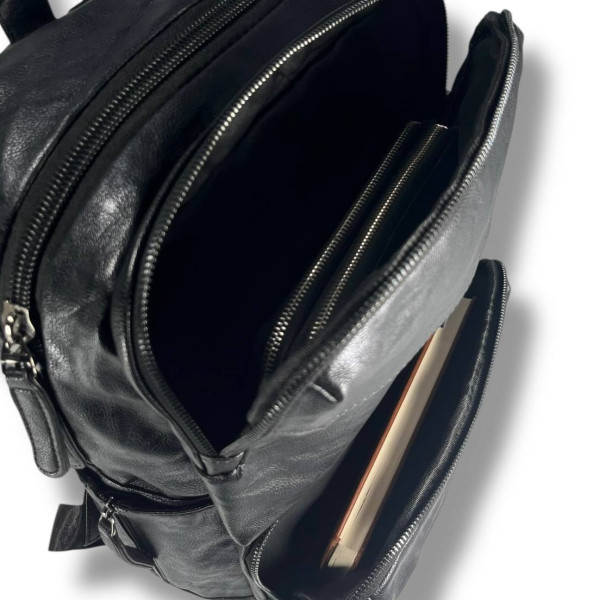 Вместительный и удобный женский рюкзак с отделением для ноутбука