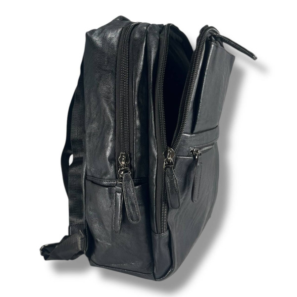 Вместительный и удобный женский рюкзак черный 14 л