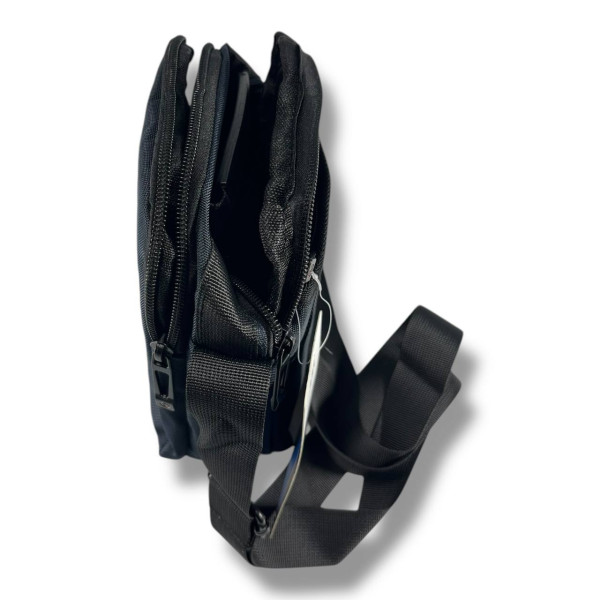 Стильная сумка через плечо, синяя, компактная и удобная Стильная сумка через плечо, синяя, компактная и удобная