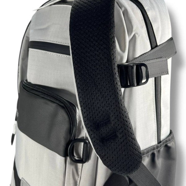 Стильний і практичний шкільний рюкзак, світло-сірий, водонепроникий, на 2 відділення Стильний і практичний шкільний рюкзак, світло-сірий, водонепроникий, на 2 відділення