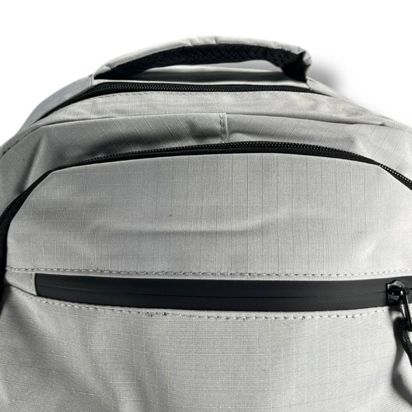 Стильний і практичний шкільний рюкзак, світло-сірий, водонепроникий, на 2 відділення Стильний і практичний шкільний рюкзак, світло-сірий, водонепроникий, на 2 відділення
