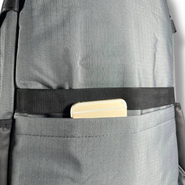 Стильний і практичний шкільний рюкзак, темно-сірий, водонепроникий, на 2 відділення Стильний і практичний шкільний рюкзак, темно-сірий, водонепроникий, на 2 відділення