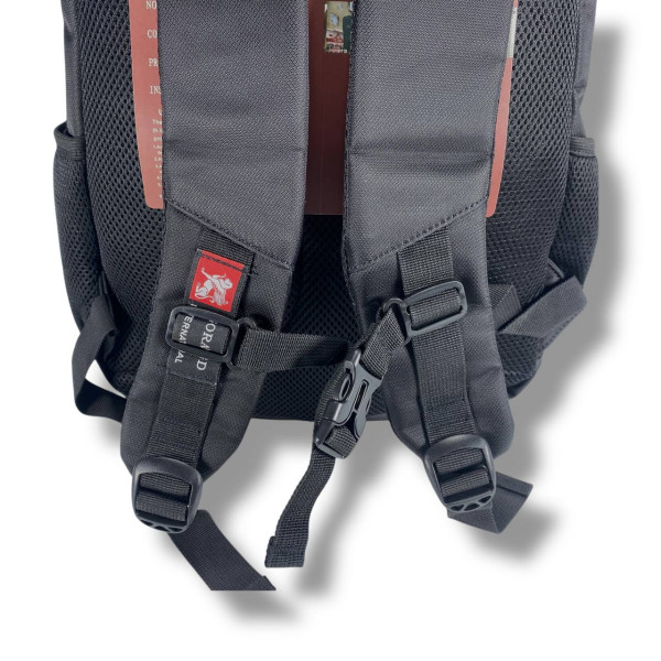 Міський рюкзак водовідштовхувальний чорного кольору з відділенням для ноутбука (до 14")