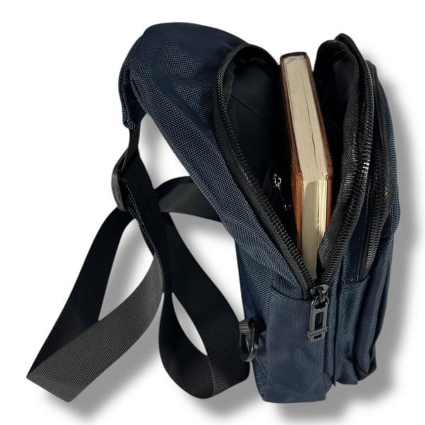 Практичная и стильная мужская сумка через плечо, текстильная, синяя.