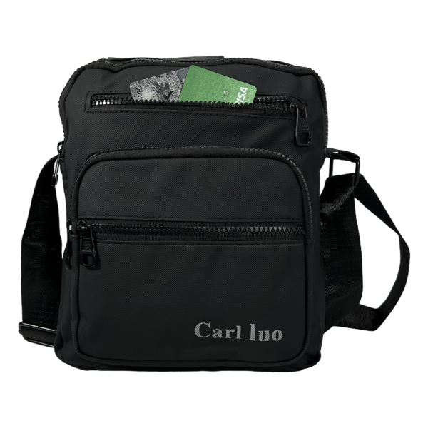 Сумка через плечо на 5 отделений черного цвета.