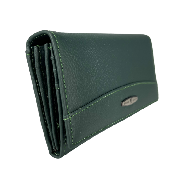 Елегантний жіночий гаманець, шкіряний, зеленого кольору з застібкою на блискавці